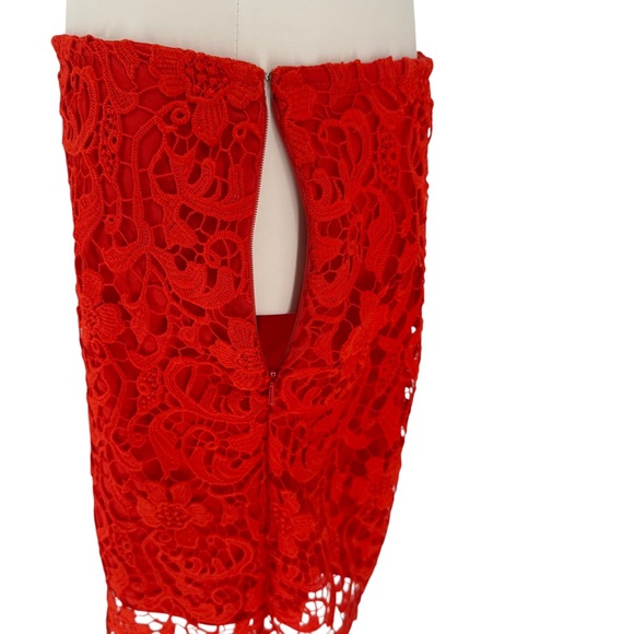 Leith Lace Pencil Skirt MEDIUM Red Floral Overlay Sheer Hem Lined Zip Crochet - Picture 7 of 13